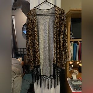 NWOT Southern Stitch XL Leopard Kimono with Fringe